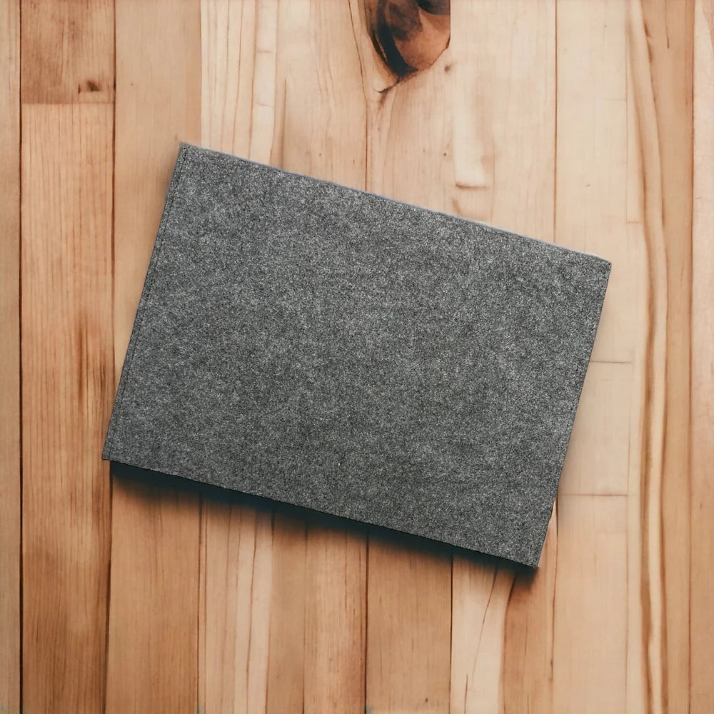 Laptoptasche aus RePET-Filz mit Tiergarten Logo